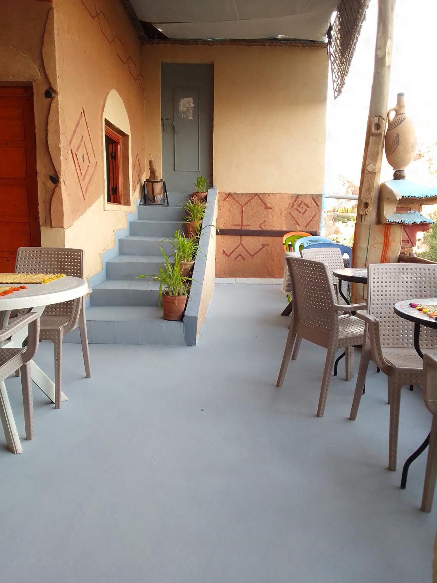 Hotel Restaurant Ait Saderat Boumalne Dades Екстер'єр фото